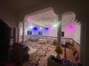 Interior - Red Rocks Guest House stay with locals (Drâa-Tafilalet)