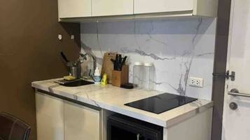 Apartment, 1 Bedroom, Accessible | Interior