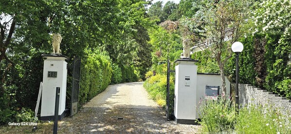 Overnatningsstedets område