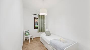 3 Schlafzimmer, Babybetten, Reisekinderbett, kostenloses WLAN