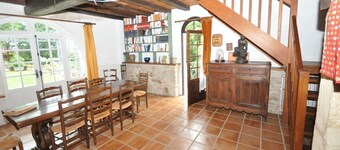 At the gateway to the PERIGORD in all seasons.4/5 person house.beautiful view.