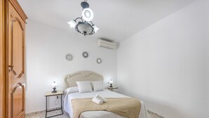 Room - Casa Hadaluna – Ideal para Grupos y Familias en el Centro de Vejer (Vejer de la Frontera)