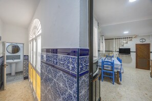 Dining - Casa Hadaluna – Ideal para Grupos y Familias en el Centro de Vejer (Vejer de la Frontera)