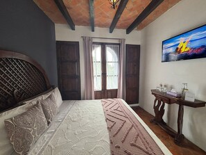 Basic Suite - CasaLoreto Hotel Boutique (San Miguel de Allende)