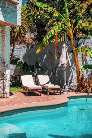Outdoor pool - CasaLoreto Hotel Boutique (San Miguel de Allende)