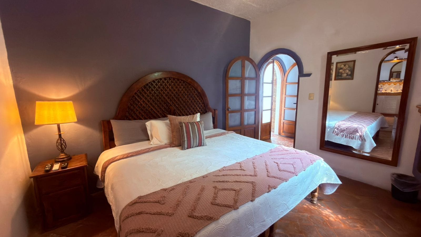 Suite familiare, balcone, vista piscina | Una cassaforte in camera, tende oscuranti, Wi-Fi gratuito