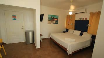 Deluxe-Doppel- oder -Zweibettzimmer, Poolblick | Kostenloses WLAN