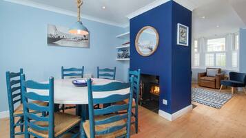 3 bedrooms