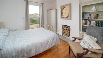 3 bedrooms