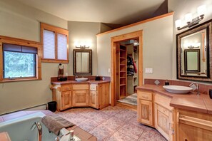Bathroom - Perfect Downtown Location - Great for Families! (Breckenridge)