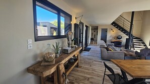 Dining - Vrbo Property (Audierne)