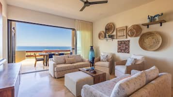 Apartment, Multiple Beds, Partial Ocean View (Alegranza E603) | Living area