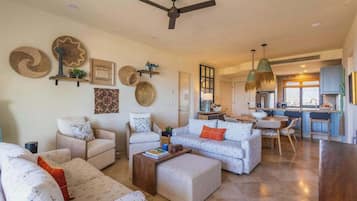 Apartment, Multiple Beds, Partial Ocean View (Alegranza E603) | Living area