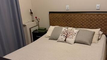 Iron/ironing board, internet, bed sheets