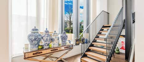 Căn hộ Royal, 4 phòng ngủ, quang cảnh sông | Nội thất
