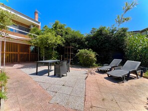 Outdoor dining - Vrbo Property (Cagliari)