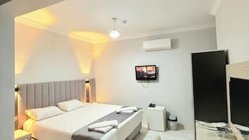 Standard Double Room, City View | Iron/ironing board, free WiFi