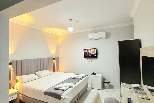 Standard Double Room, City View | Iron/ironing board, free WiFi