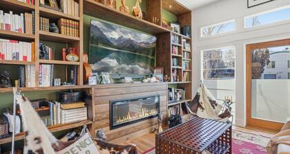Boutique-Feel Townhome w/ Piano + Balcony