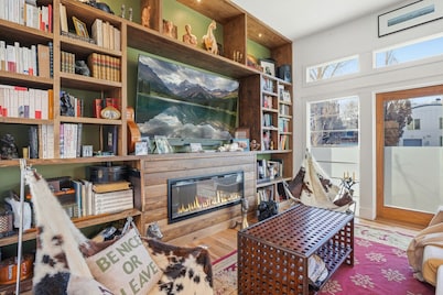 Boutique-Feel Townhome w/ Piano + Balcony