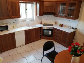 Private kitchen - Anna's Sweet Home (Nea Makri)