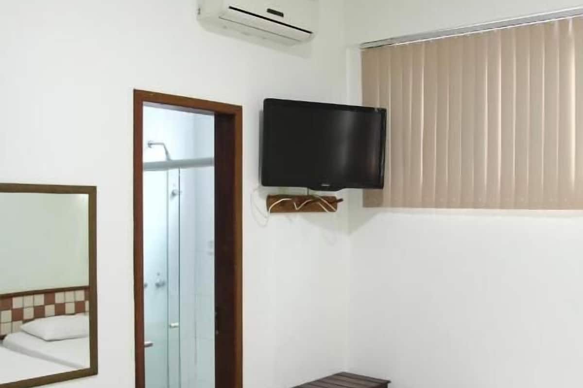 Double or Twin Room | Desk, free WiFi