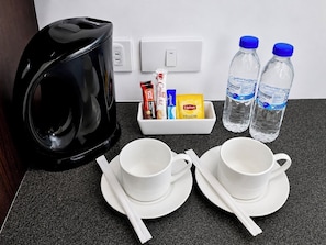 Double Room | Coffee and/or coffee maker - Inn De Avenida Quezon City (Quezon City)
