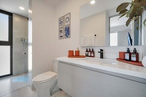 Departamento, varias camas, vista a la montaña (Amaterra A604) | Baño | Toallas 