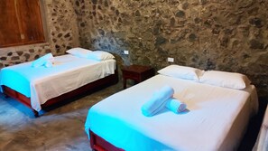 Room - Cozy 1-bedroom cabin with AC (Dos Amates)
