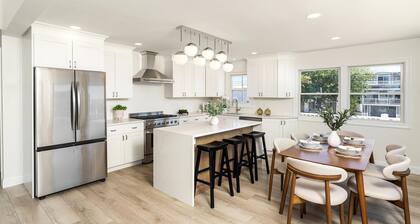 Amazing Luxury LBI Beach House - Rooftop Bay Views - Walk to Beach - Sleeps 14