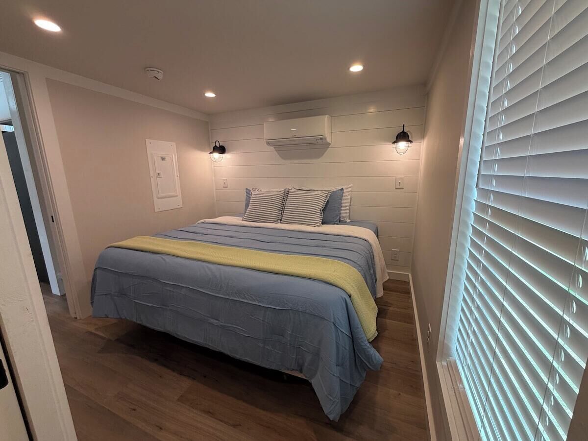 1 bedroom, WiFi, bed sheets