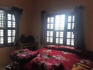 Room - Dwaraka Nature Home Stay (Vajamangala)