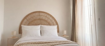 Aurora Boutique Villa • Pool & São Julião • A Peaceful Escape near Ericeira