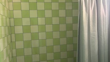 Free toiletries, towels, soap, toilet paper
