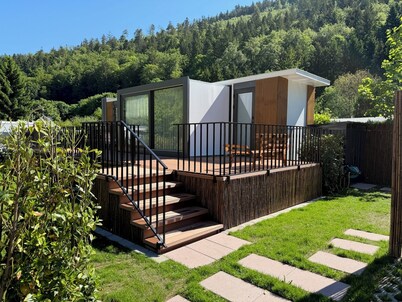 Tinyhouse Oase mit privater Sauna am Fluss im Schwarzwald