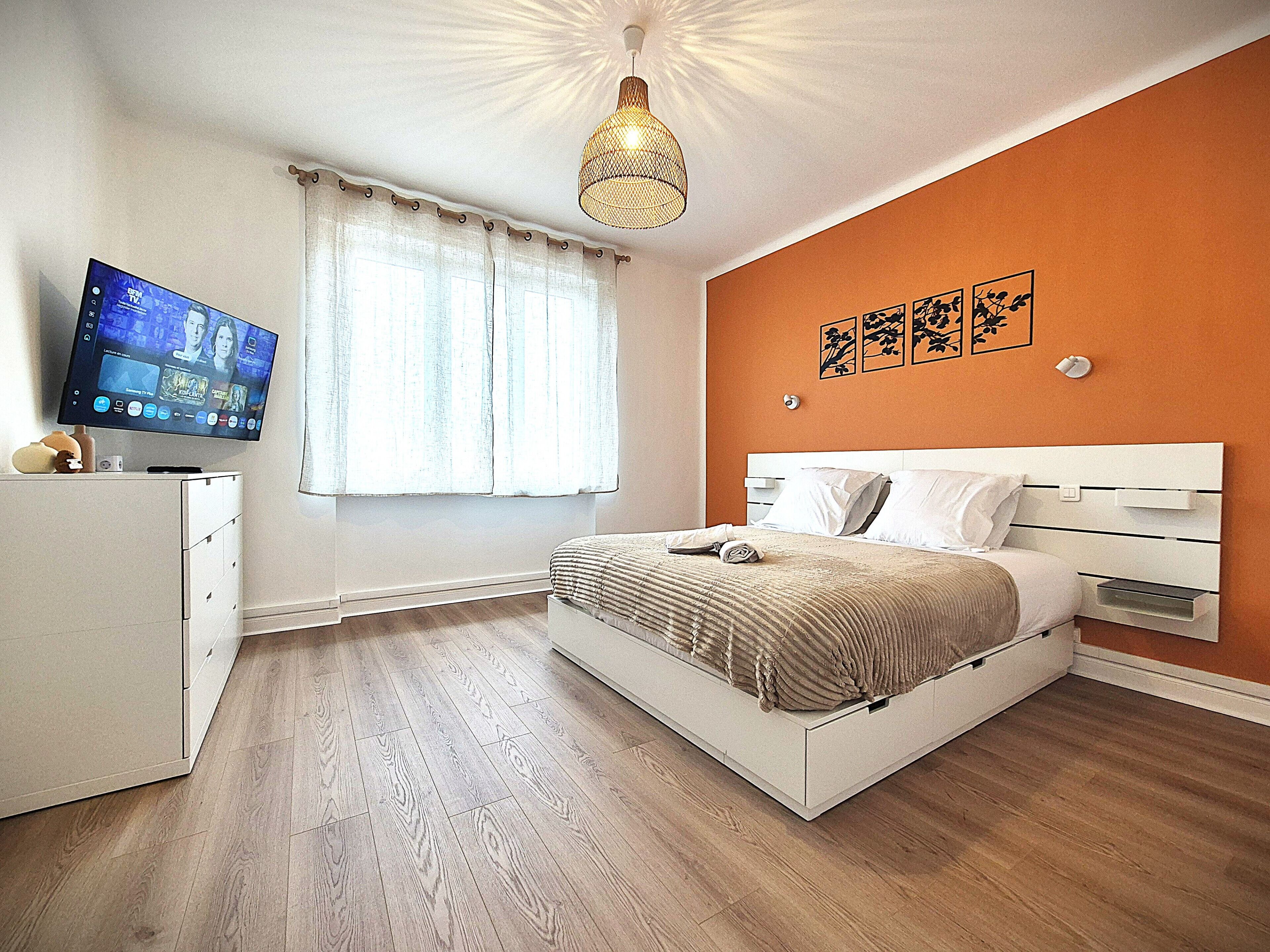 3 quartos, ferros/tábuas de passar roupa, Wi-Fi, roupa de cama