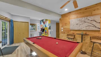 Spielezimmer