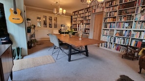 Interior - New Forest Guest Suite, Dog Friendly and with Private Garden (Sopley)