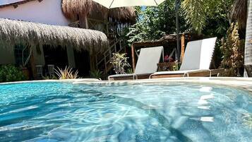 Utomhuspool