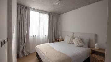 In-room safe, free WiFi