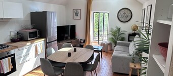 House sleeps 6, 4 bedrooms, 100 m², private garage, ultra-high-speed Wi-Fi