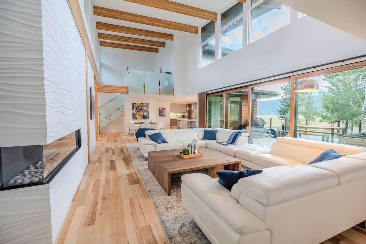 TV, fireplace, video games, offices