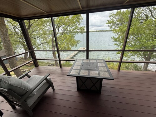 4 Bedroom cabin featuring breathtaking views and clean water just steps away!