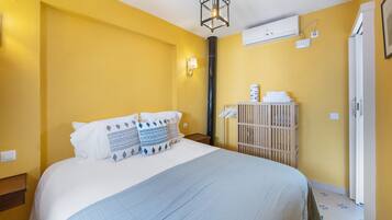 Ferros/tábuas de passar roupa, Wi-Fi, roupa de cama