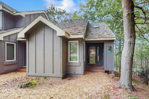Treetop Condo Near Golf & Skiing with Deck & Grill