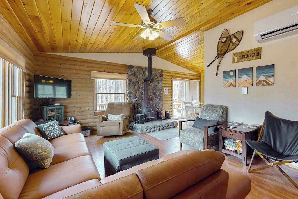 TV, fireplace, video games, stereo