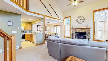 TV, fireplace, offices