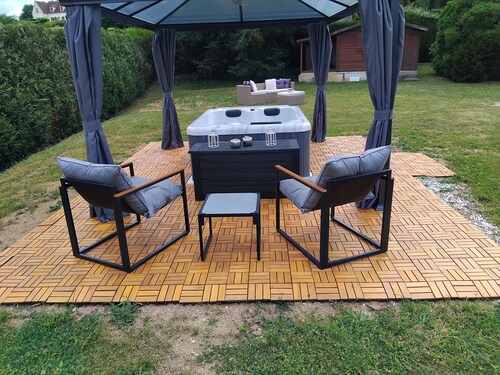 Gite avec 2 chambres et cuisine équipé, avec Jacuzzi dans une ambiance très calm
