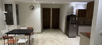 Amur Stays 3: 3 Bedroom Flat, Chandigarh Airport