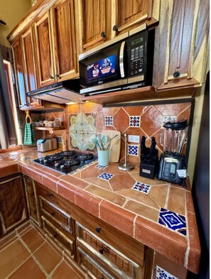 Private kitchen - Casa Valentina-PezVela Suite- Just Downtown and Beach (Loreto)